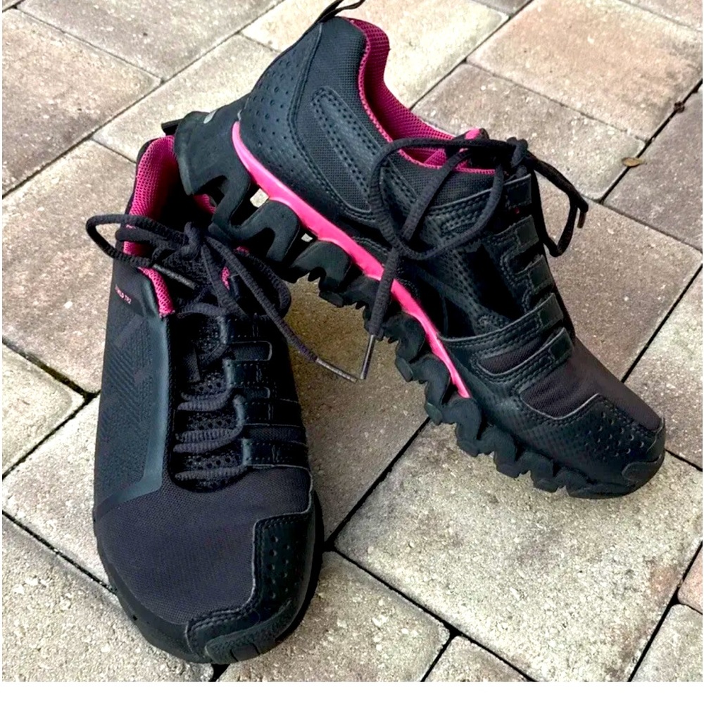 Reebok Womens Zigwild TR2 Running Shoes Black Pink BD1700 Lace Up Pull Tab 6.5